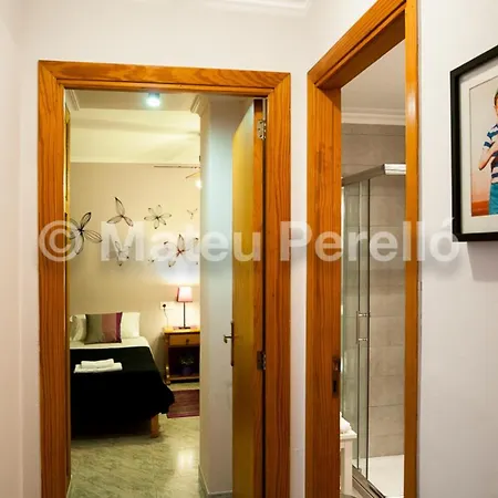Obelisc Apartment *